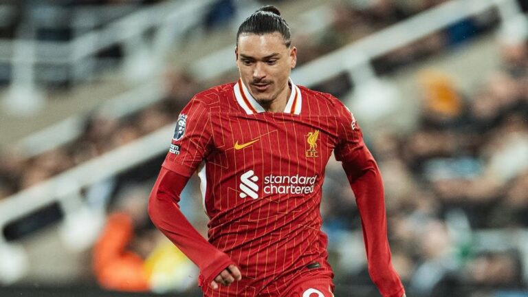 ليفربول يرفض عروضًا سعودية لضم نونيز