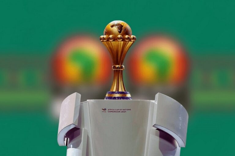 آمال الجماهير المغربية تتعلق باستضافة تاريخية لكأس أمم إفريقيا 2025