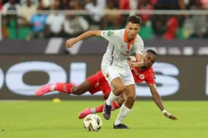 نهضة بركان يواصل كتابة التاريخ ويتوج بلقبه الثالث في كأس الكونفدرالية الإفريقية