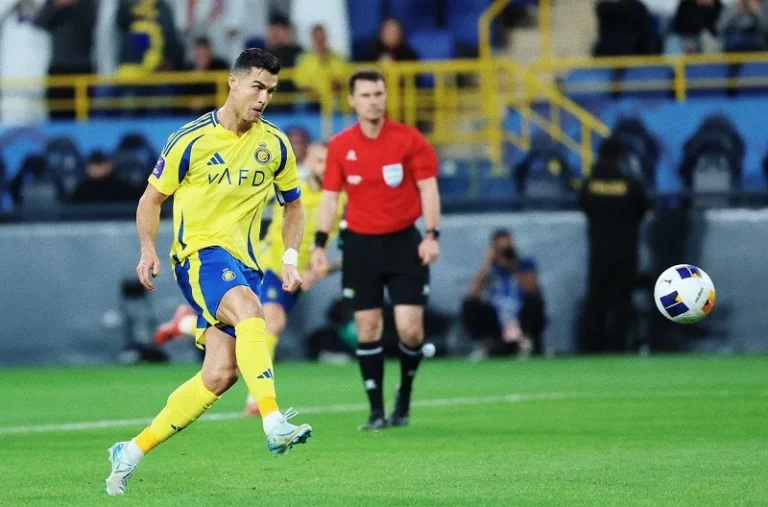 الهلال يضع ضوابط صارمة قبل التفكير في ضم رونالدو استعدادًا لمونديال الأندية